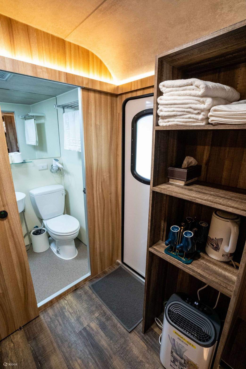 Luxuriöses Vierbettzimmer im japanischen Stil